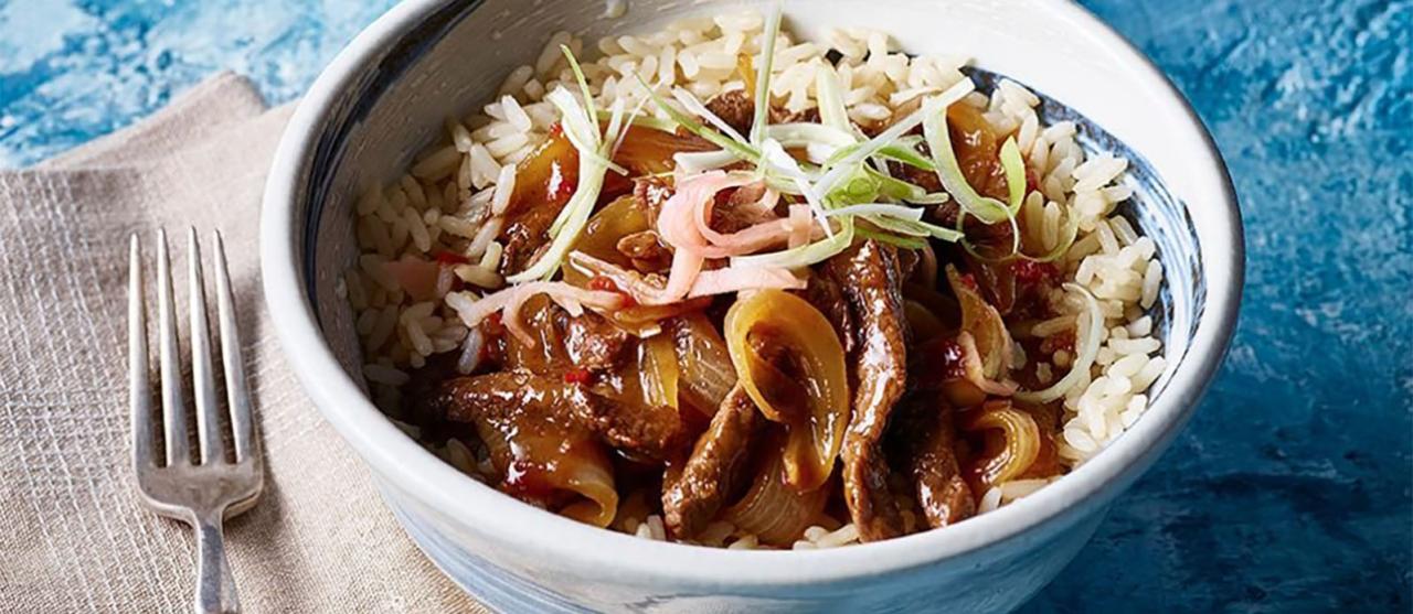 Spicy Teriyaki Beef and Rice Bowl Recipe | Kikkoman