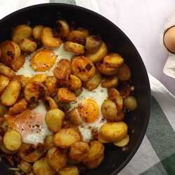 How to make Huevos Rotos Recipe