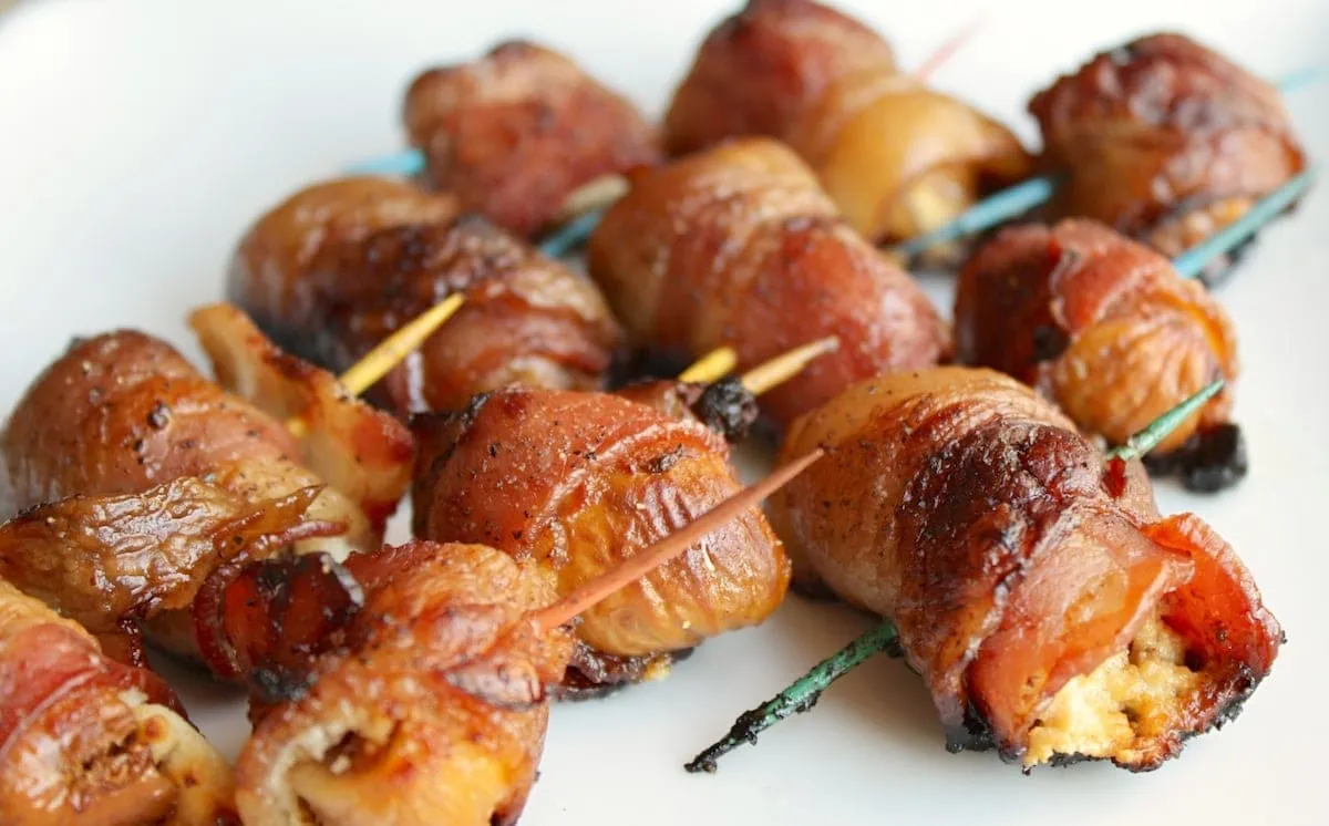 Bacon-Wrapped Figs with Goat Cheese | The Hungry Hutch