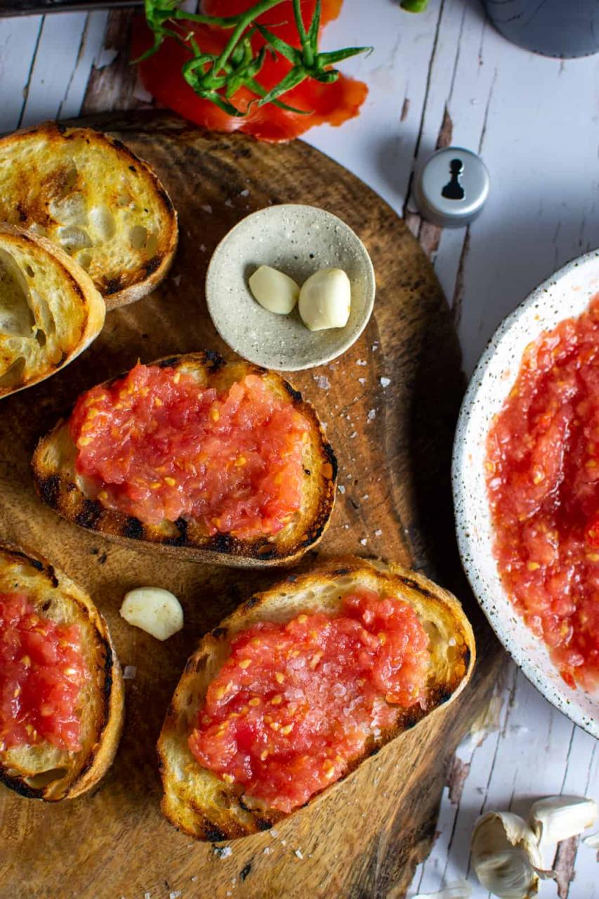 Pan Con Tomate - AnotherFoodBlogger