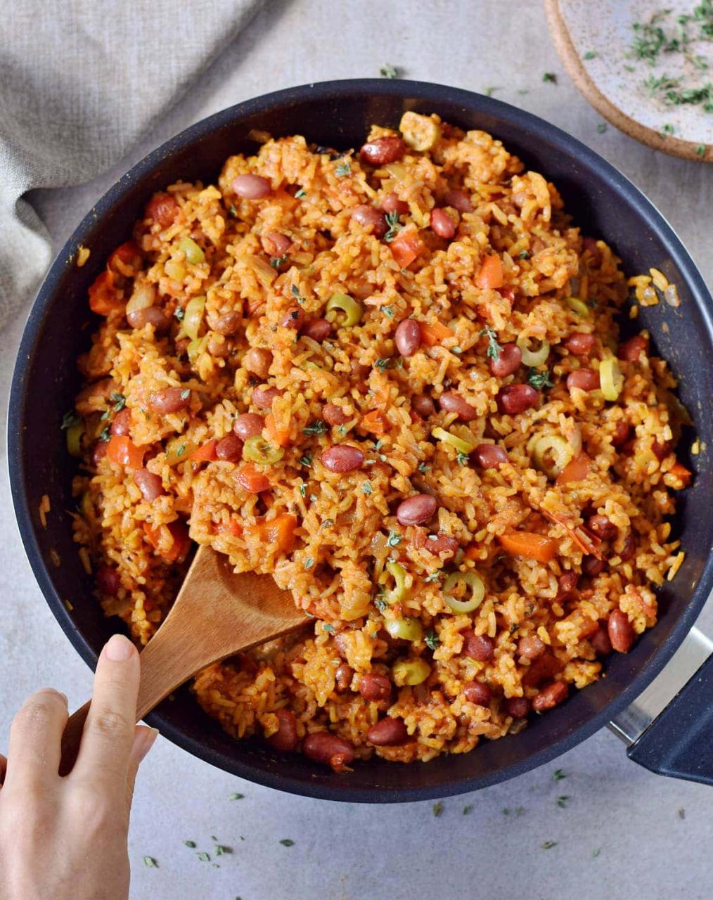 Spanish Rice And Beans | Easy Recipe - Elavegan