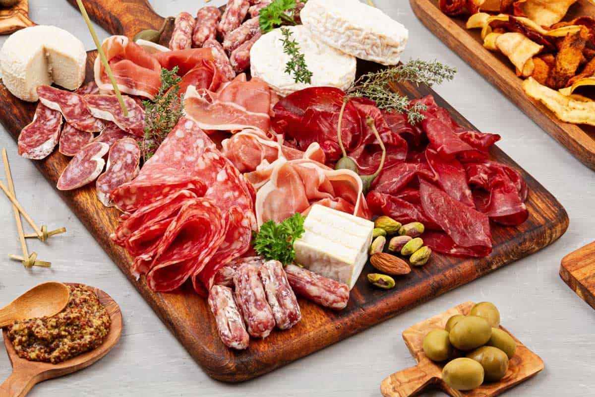 How to Create the Perfect Tapas Board for a True Spanish Experience