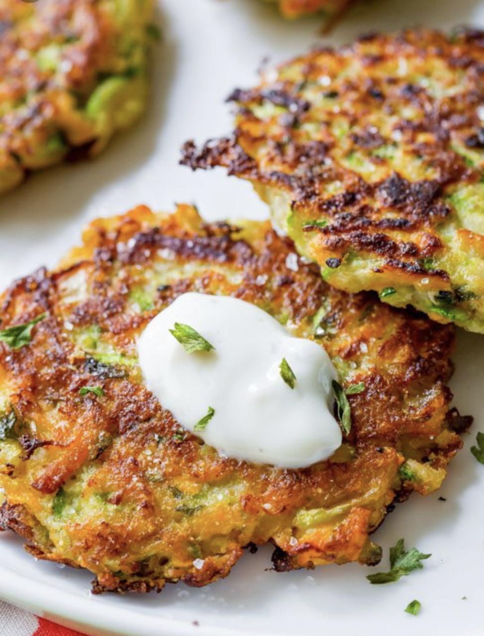 Crunchy Zucchini Fritters With Avocado Dill Dip | Hamptons Moms
